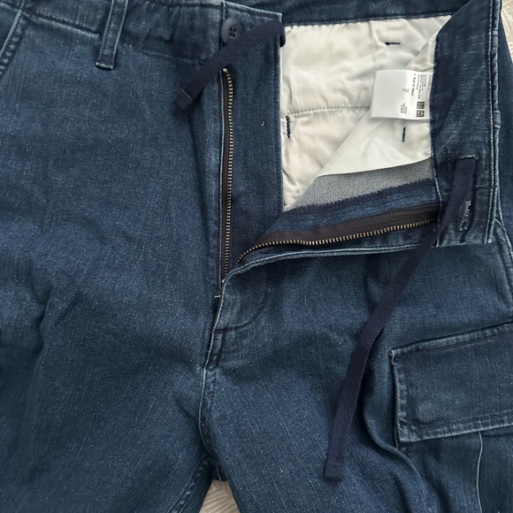 Uniqlo Blue Cargo Pants Wide-Leg Design - Picture 4 of 4